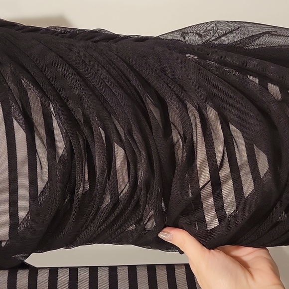 BCBGMaxAzria One Shoulder Ruched Bodycon Midi Dress XS - Picture 6 of 9